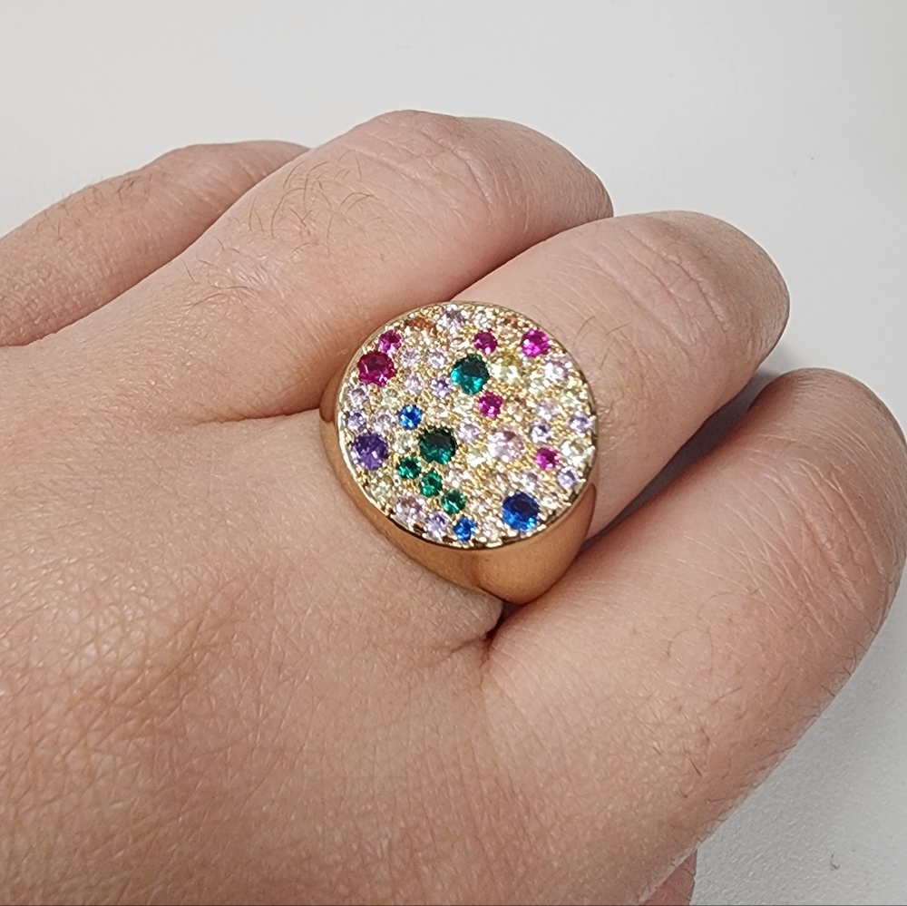 Sz 8 Gold-tone Multi-Color stone Pavé Signet Ring Rainbow Rhinestone Cluster